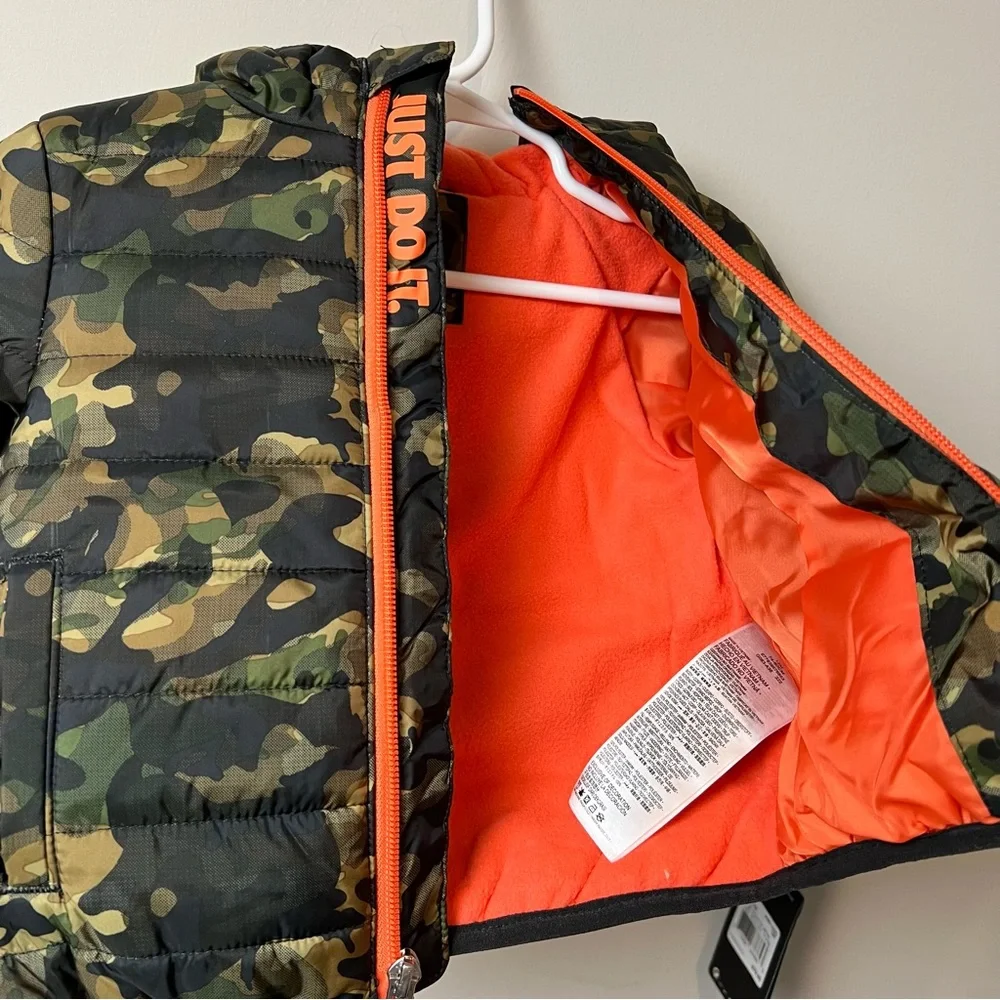 Nike Essential Padded Army Camo Hooded Jacket